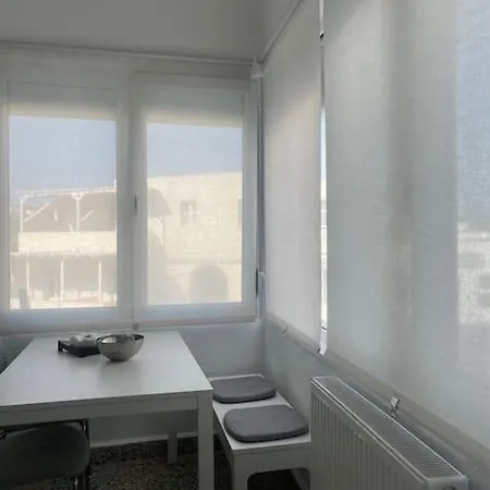 Psh Louloudenia דירה